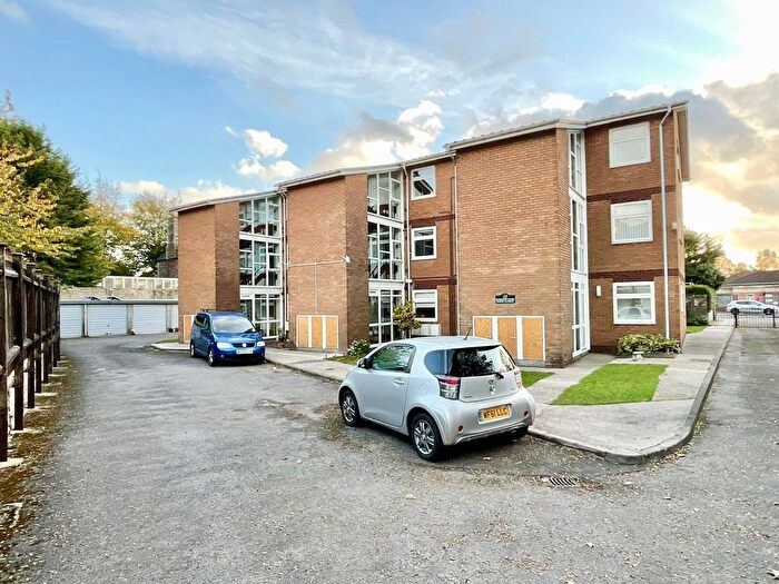 3 Bedroom Flat For Sale In Knighton Court, Caerleon, Newport, NP18