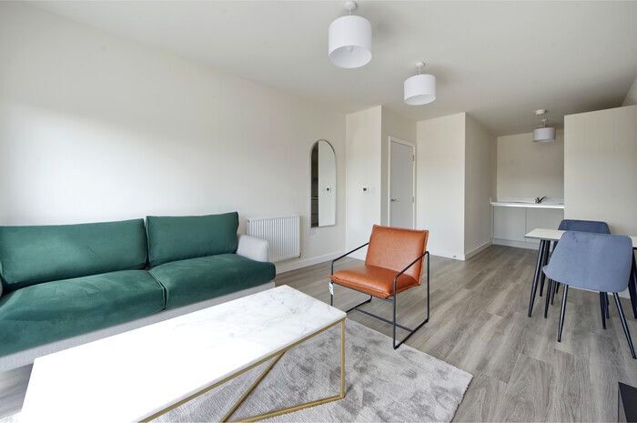 1 Bedroom Flat To Rent In Honeysuckle House, Springfield Drive, London, SW17