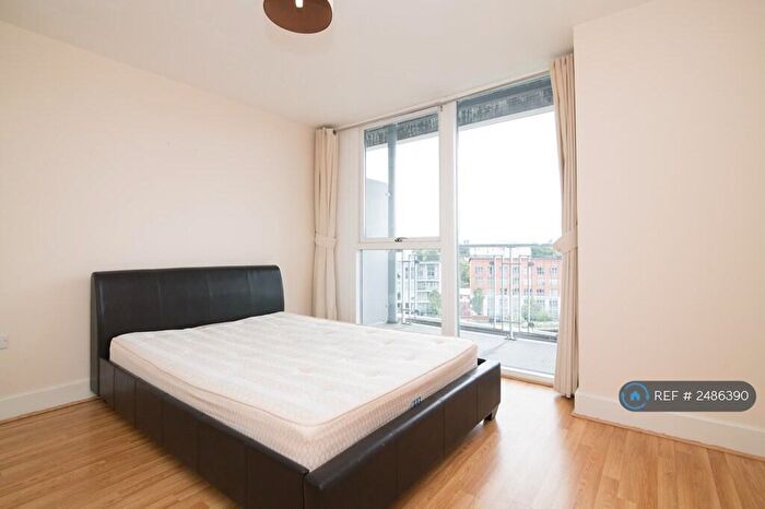 1 Bedroom Flat To Rent In Langley Walk, Birmingham, B15