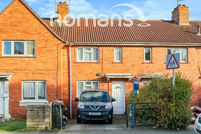 3 Bedroom Terraced House To Rent In Newquay Road, BS4