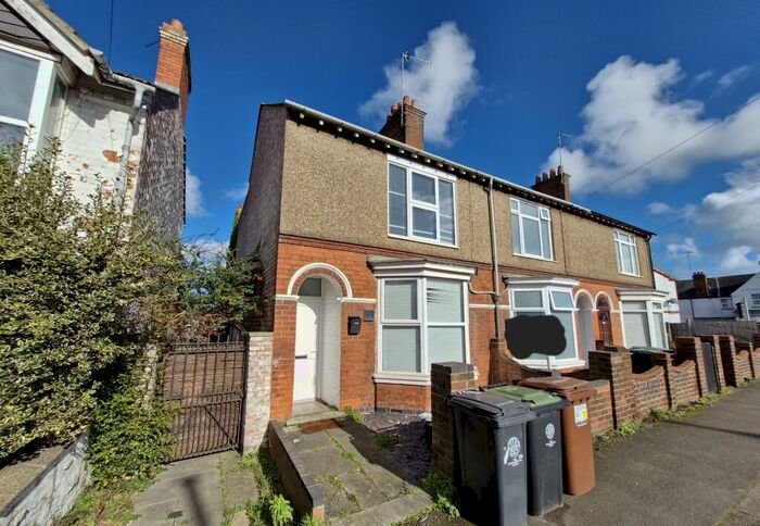 3 Bedroom House To Rent In Wellingborough Road, Rushden, NN10