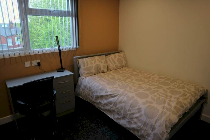 5 Bedroom Terraced House To Rent In Hugh Road, Coventry, CV3