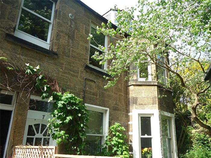 2 Bedroom Flat To Rent In Violet Terrace, Edinburgh, EH11