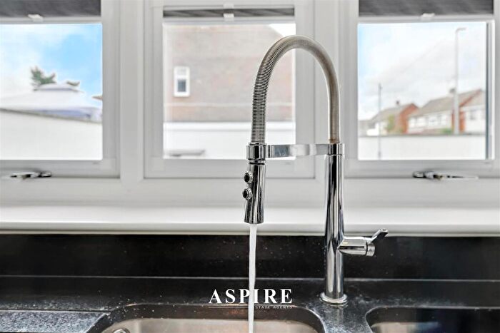 4 Bedroom Detached House For Sale In Video Presentation Inside - Tudor Avenue, Stanford-Le-Hope, SS17