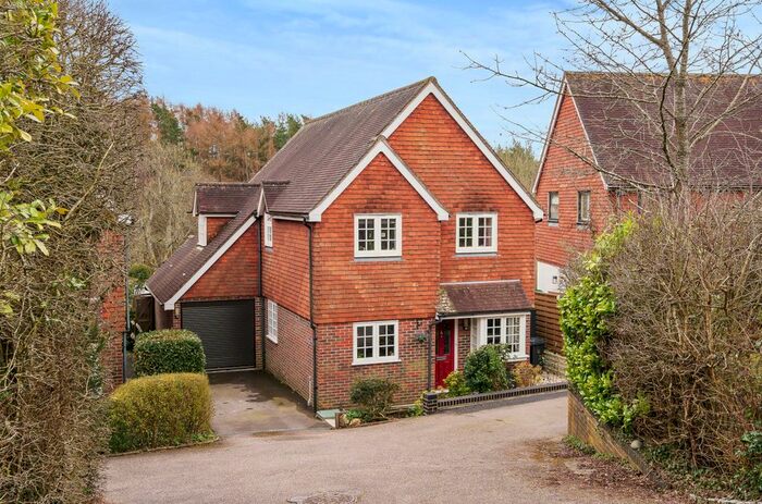 4 Bedroom Detached House For Sale In The Marches, Haslemere, GU27