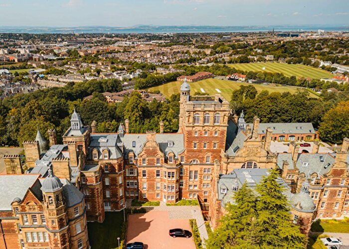 2 Bedroom Apartment For Sale In Apartment, Sassoon Grove, Craighouse, Edinburgh, EH10