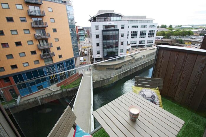 1 Bedroom Flat To Rent In Wharf Approach, Leeds, West Yorkshire, LS1