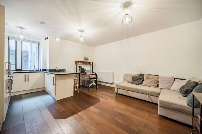 1 Bedroom Flat To Rent In Little Somerset Street, Aldgate, E1