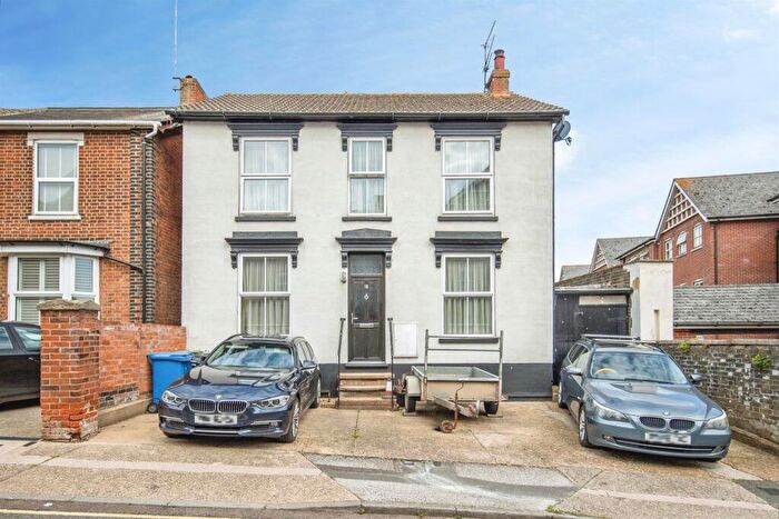 4 Bedroom Detached House For Sale In Palmerston Road, Ipswich, IP4