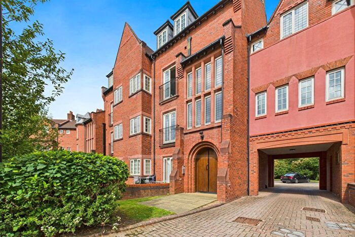 2 Bedroom Flat For Sale In Butts Green, Westbrook, Warrington, Cheshire, WA5