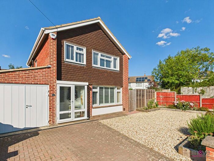 3 Bedroom Detached House For Sale In Ansell Close, Cheltenham, GL51