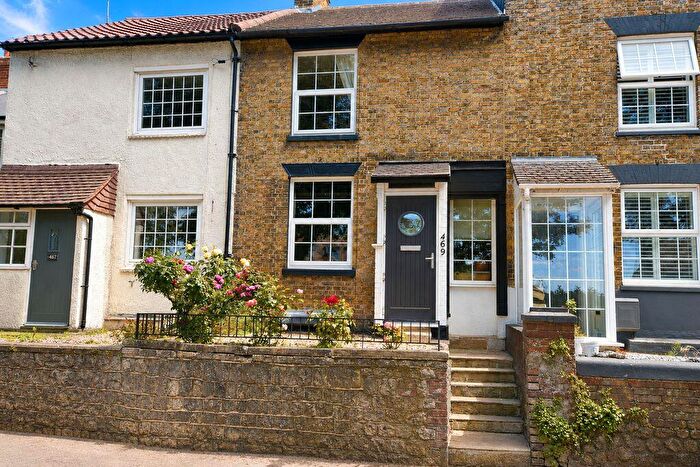 2 Bedroom Terraced House For Sale In Loose Road, Maidstone, ME15