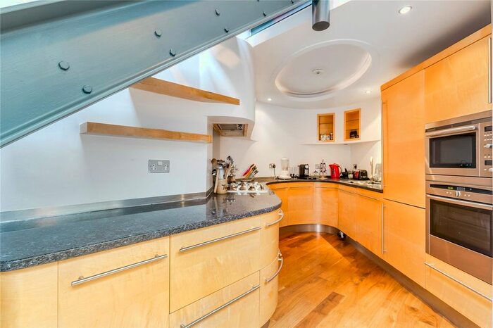 2 Bedroom Flat To Rent In The Power House, Chiswick High Road, London, W4