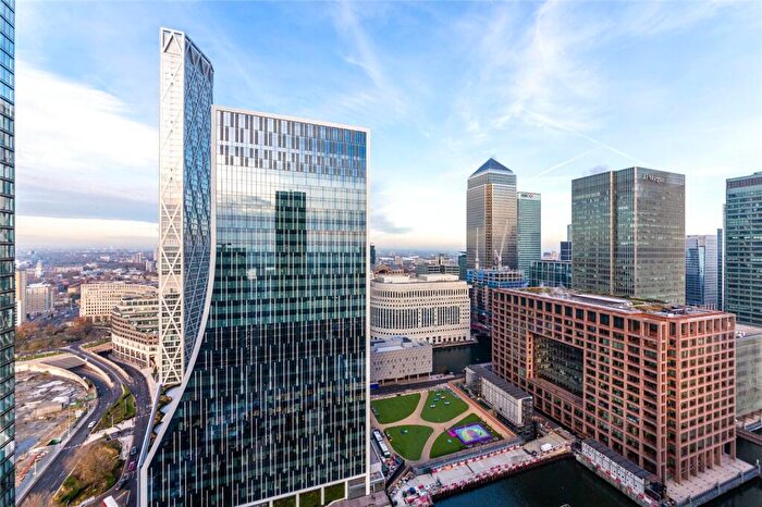 2 Bedroom Apartment To Rent In Landmark East Tower, Marsh Wall, London, E14