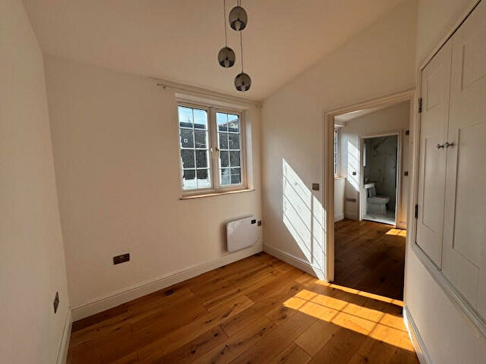 1 Bedroom Flat To Rent In High Street, Deal, Kent, CT14