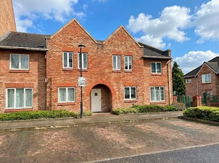 2 Bedroom Flat For Sale In Great Oak Drive, Altrincham, WA15