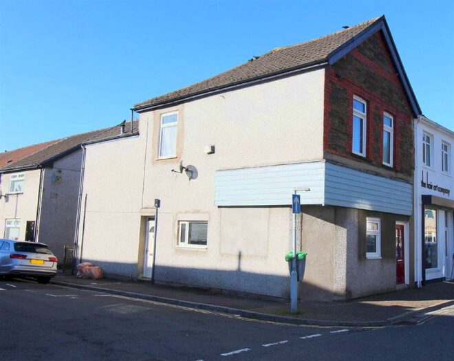 2 Bedroom Flat To Rent In Central Square, Trallwn, Pontypridd, CF37