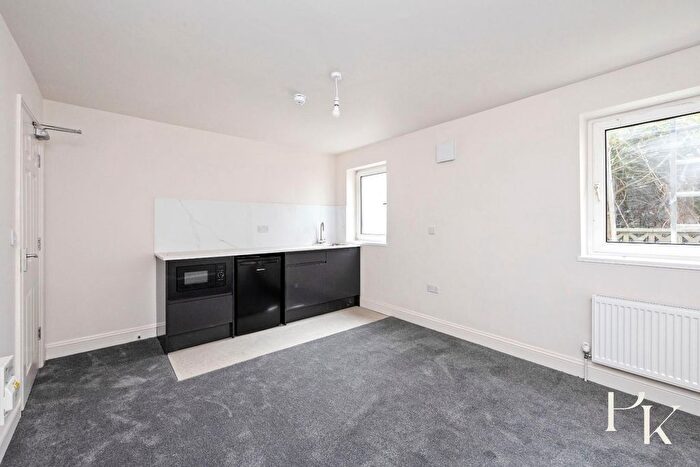 Studio To Rent In Church Road, Hove, BN3