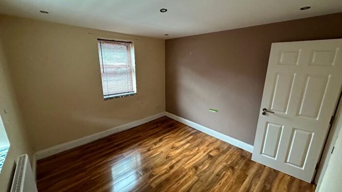 2 Bedroom End Terrace House To Rent In Langthorne Rd, Leytonstone, E11