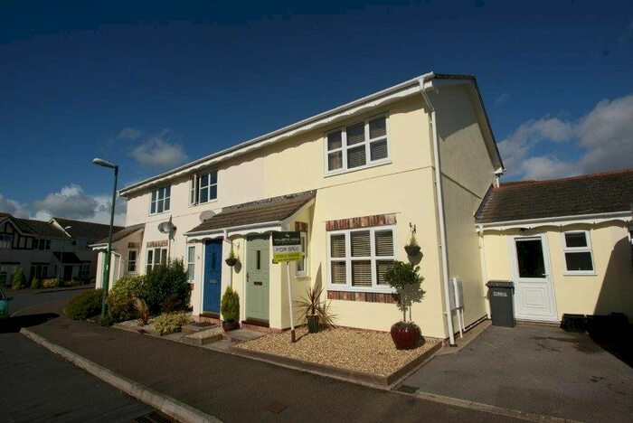 2 Bedroom Semi-Detached House To Rent In Cotehele Drive, Paignton, TQ3