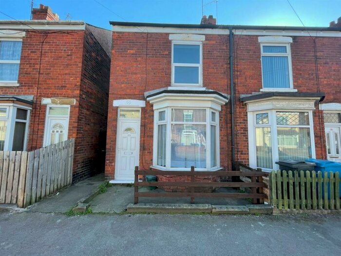 2 Bedroom End Of Terrace House To Rent In Buckingham Street, Hull, HU8