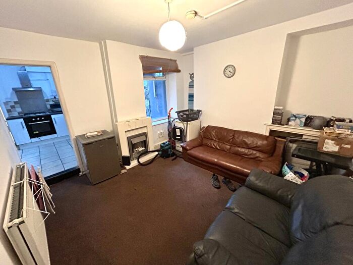 4 Bedroom House To Rent In Kingsland Terrace, Treforest, Pontypridd, CF37