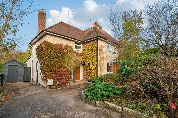 4 Bedroom Semi-Detached House For Sale In Fivefields Road, Winchester, SO23