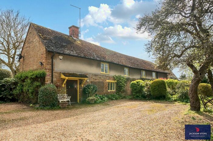 5 Bedroom Cottage For Sale In Nobottle, Northampton, NN7