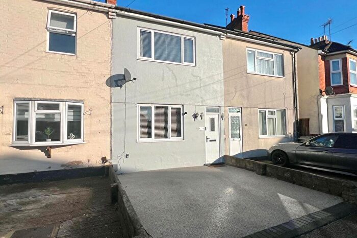 2 Bedroom Terraced House For Sale In Lower Newport Road, Aldershot, Hampshire, GU12