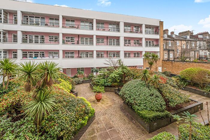 1 Bedroom Flat For Sale In Drayton Park, London, N5