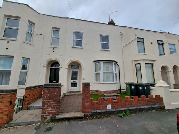 6 Bedroom Terraced House To Rent In Forfield Place, Leamington Spa, CV31