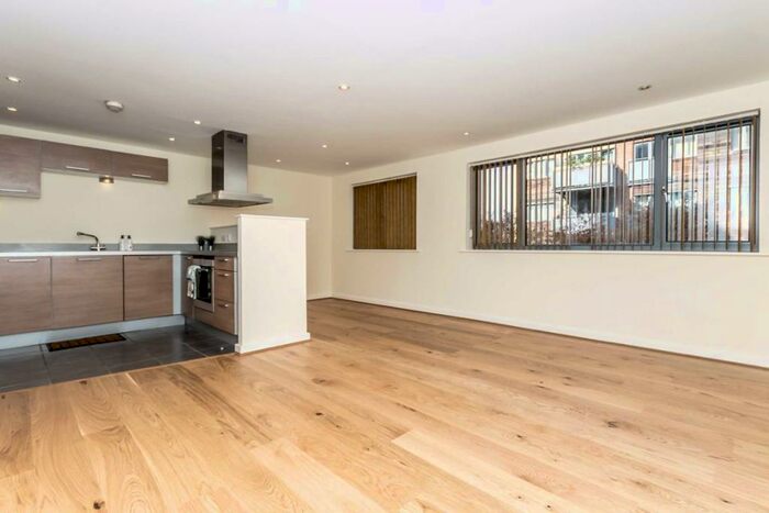 1 Bedroom Flat To Rent In Agate Close, Park Royal, NW10