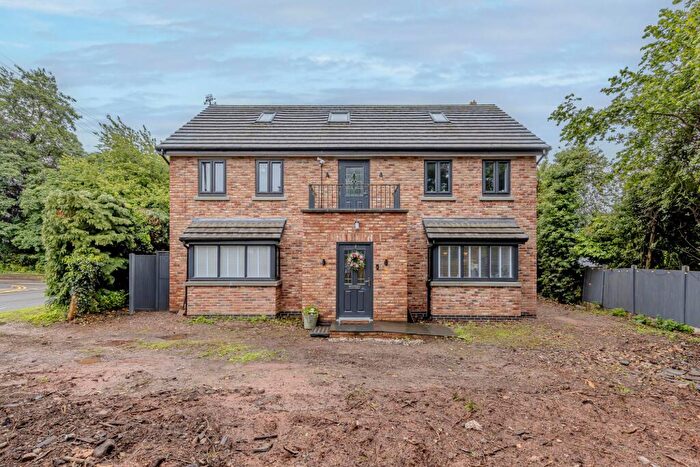 5 Bedroom Detached House For Sale In Yarnfield Parkway, Yarnfield, ST15