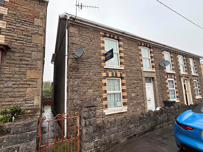 3 Bedroom House To Rent In Heol Cae Gurwen, Gwaen Cae Gurwen, Ammanford, SA18