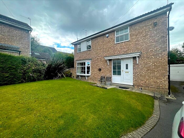 4 Bedroom Detached House To Rent In Adel Vale, Leeds, West Yorkshire, LS16
