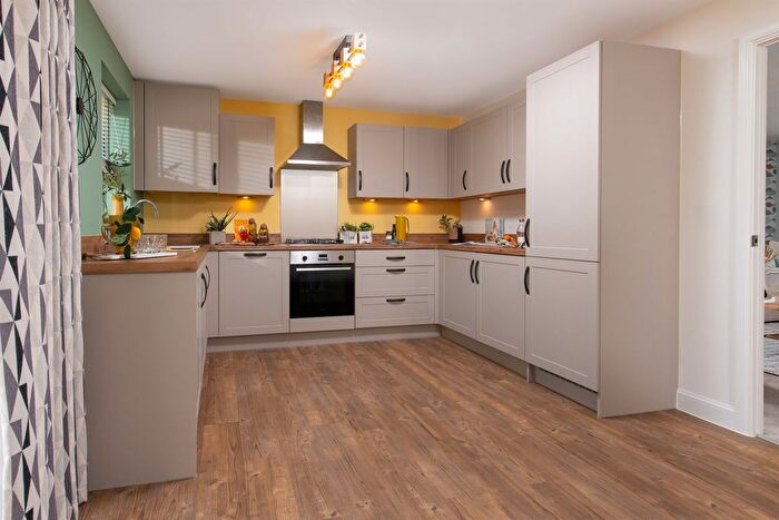 3 Bedroom Terraced House For Sale In Periwinkle Close, Ipswich, IP1