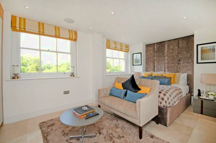 4 Bedroom Flat To Rent In York Terrace West, Regent's Park, London, NW1
