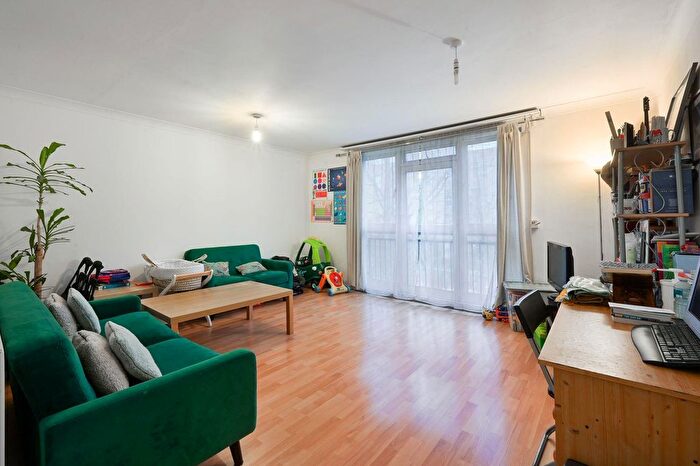 3 Bedroom Flat For Sale In Plender Street, Camden Town, NW1