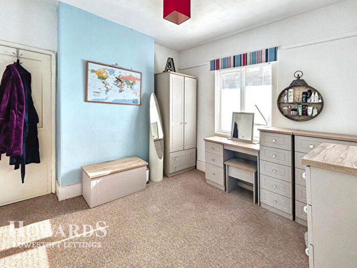4 Bedroom Maisonette To Rent In London Road South, Lowestoft, NR33