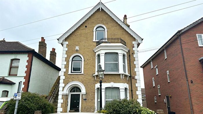 1 Bedroom Flat To Rent In Park Terrace, Westcliff-on-Sea, SS0