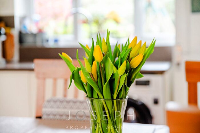 3 Bedroom Detached House For Sale In Belmont Road, Ipswich, IP2