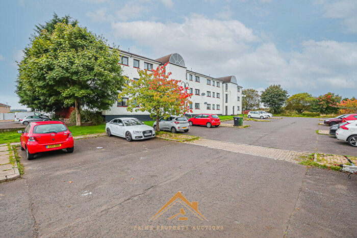 3 Bedroom Flat For Sale In Kildonan Court, Newmains, Wishaw, ML2