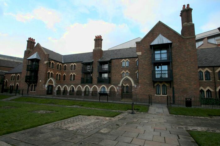 2 Bedroom Flat To Rent In Jacobins Chare, Black Friars, Newcastle Upon Tyne, NE1