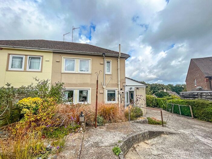 3 Bedroom Semi-Detached House For Sale In Darvel Down, Netherfield, TN33