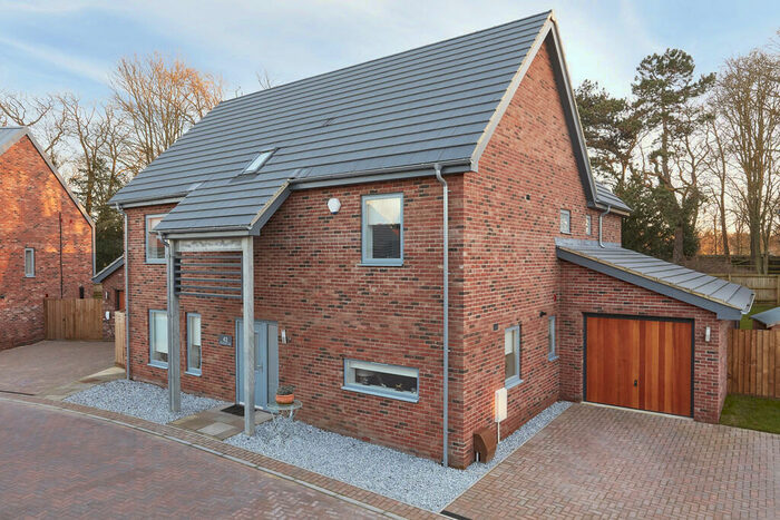 4 Bedroom Detached House For Sale In Kentford, Suffolk, CB8