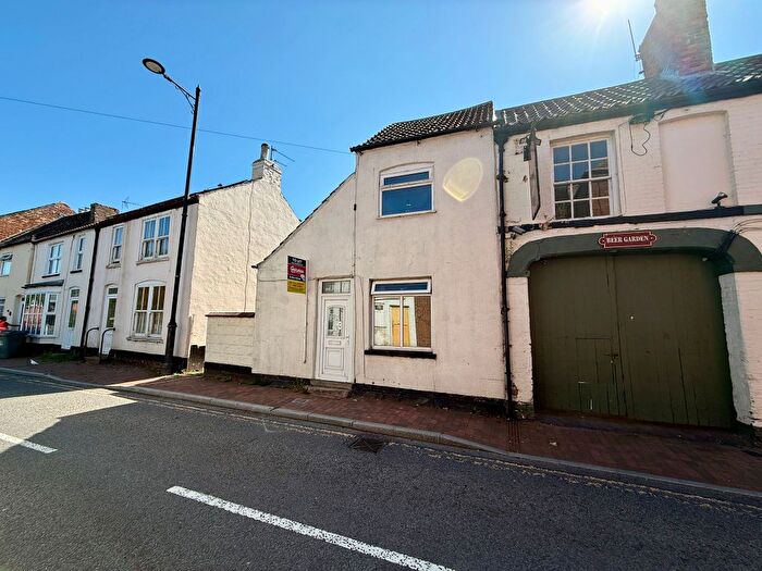 2 Bedroom End Of Terrace House To Rent In George Street, Market Rasen, LN8