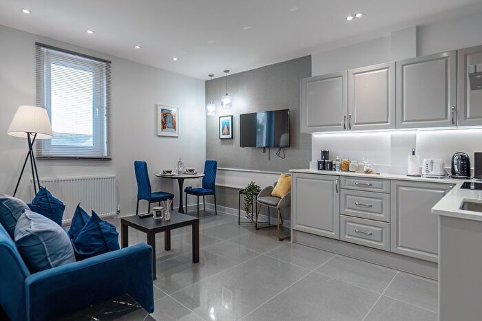 1 Bedroom Flat To Rent In Broadway, Didcot, OX11