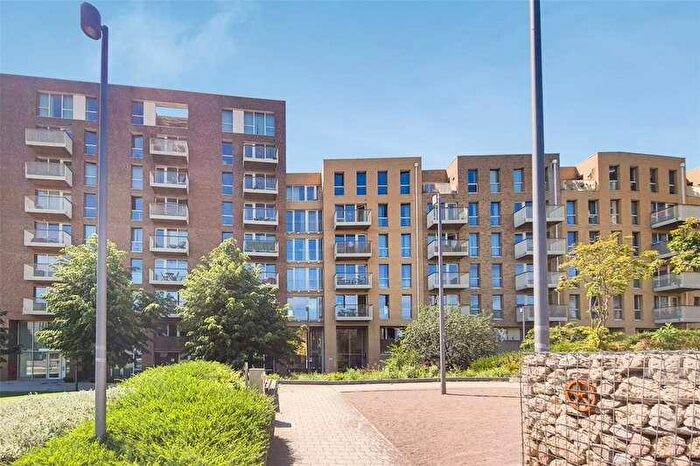 1 Bedroom Apartment To Rent In , Oxley Square, Bromley-By-Bow, Devons Road, London, E3
