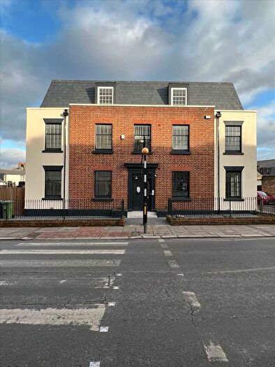 1 Bedroom Flat To Rent In Harmer Street, Gravesend, DA12