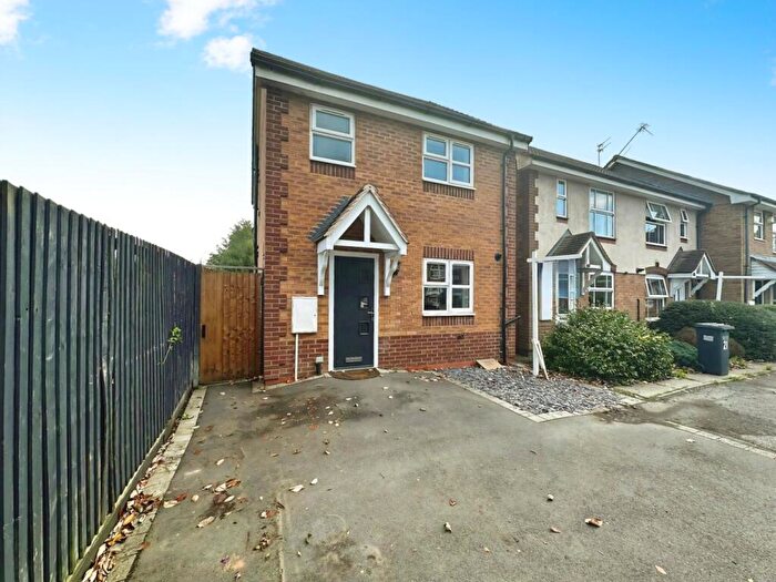 3 Bedroom Detached House To Rent In Winster Avenue, Dorridge, B93